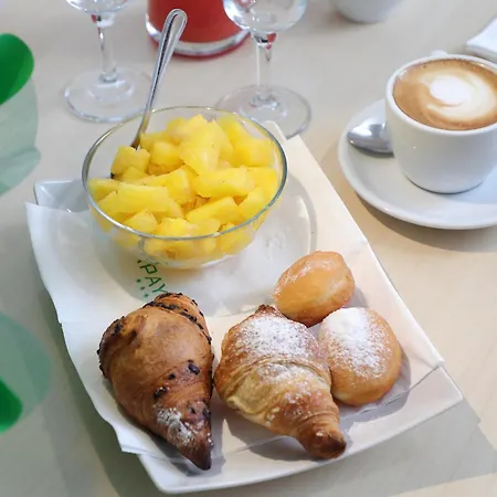 Anapaya 4* لينانو سابيادورو