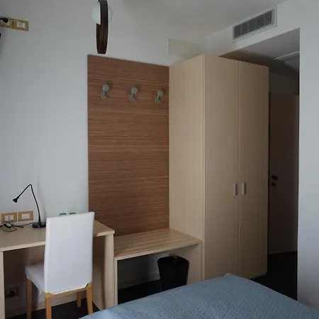 Anapaya فندق لينانو سابيادورو