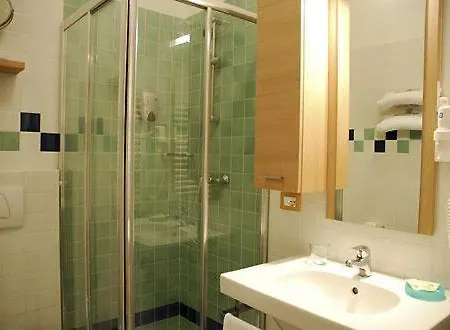 Hotel Anapaya 4*