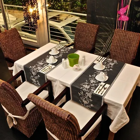Anapaya Hotel